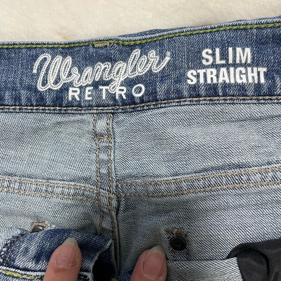 WRANGLER -RETRO® SLIM FIT STRAIGHT LEG JEAN - Picture 5 of 6